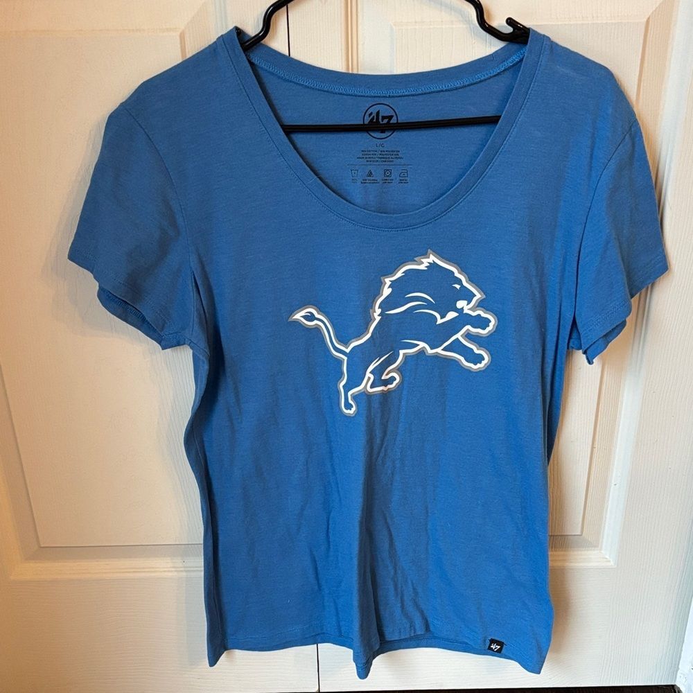 47 Brand women’s Blue Detroit Lions NLF Graphic Tee short sleeve t-shirt Large